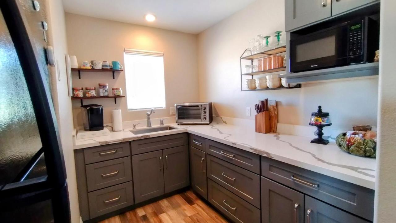 Falcon Cottage Pahrump Exterior foto